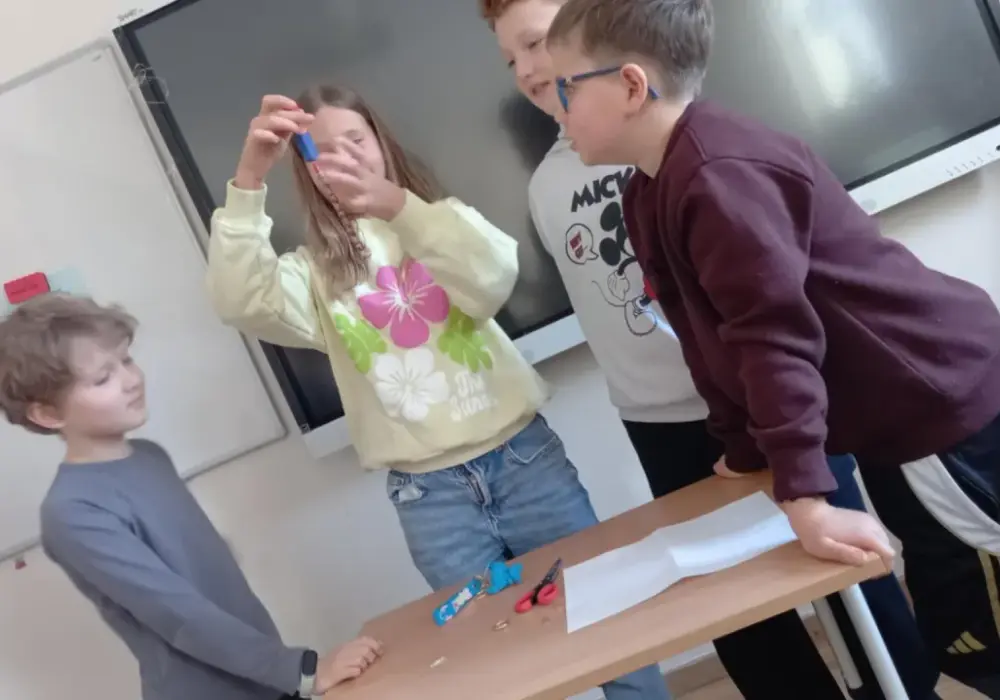 Eksperymenty z magnesem, które zachwycą każde dziecko i pobudzą ciekawość