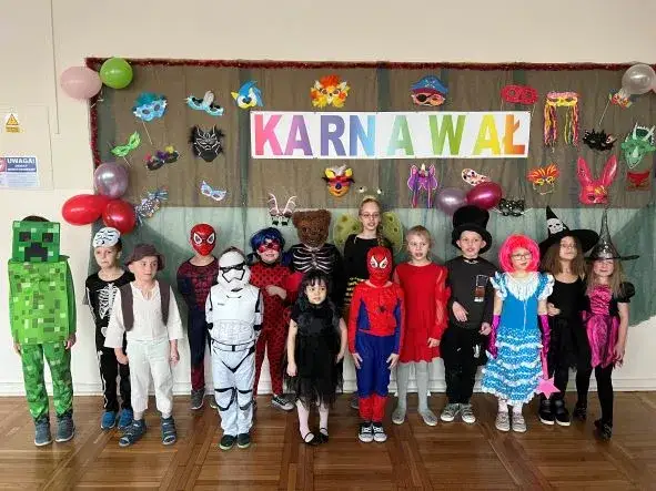 Zdjęcie Eksperyment z zapałkami: zaskakujący efekt ruchu i nauka w zabawie
